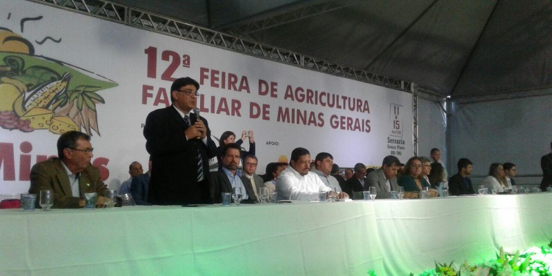 Sistema Operacional da Agricultura recebe homenagem na abertura da Agriminas