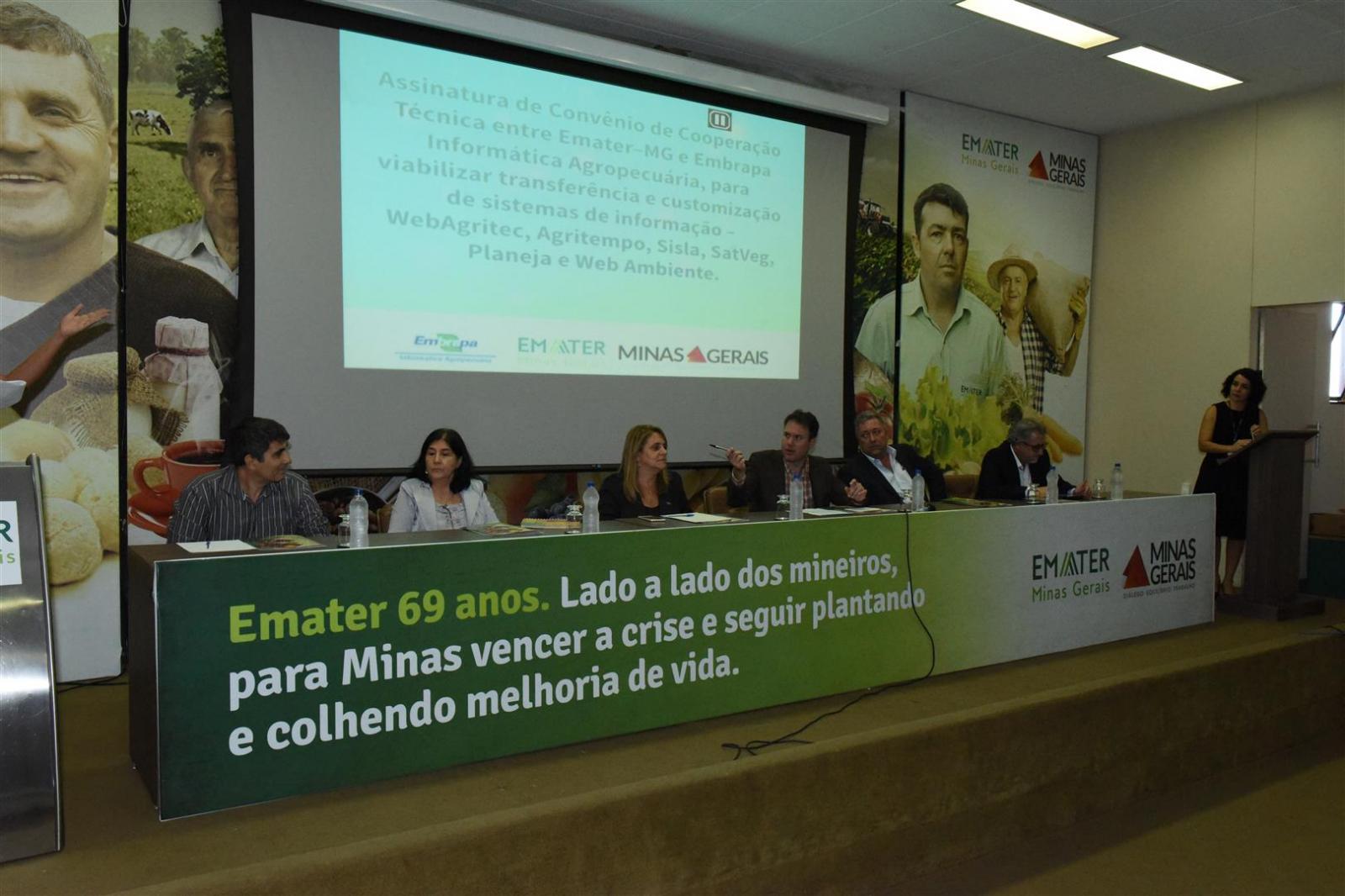 Convênio entre Emater-MG e Embrapa promove uso da tecnologia digital no campo