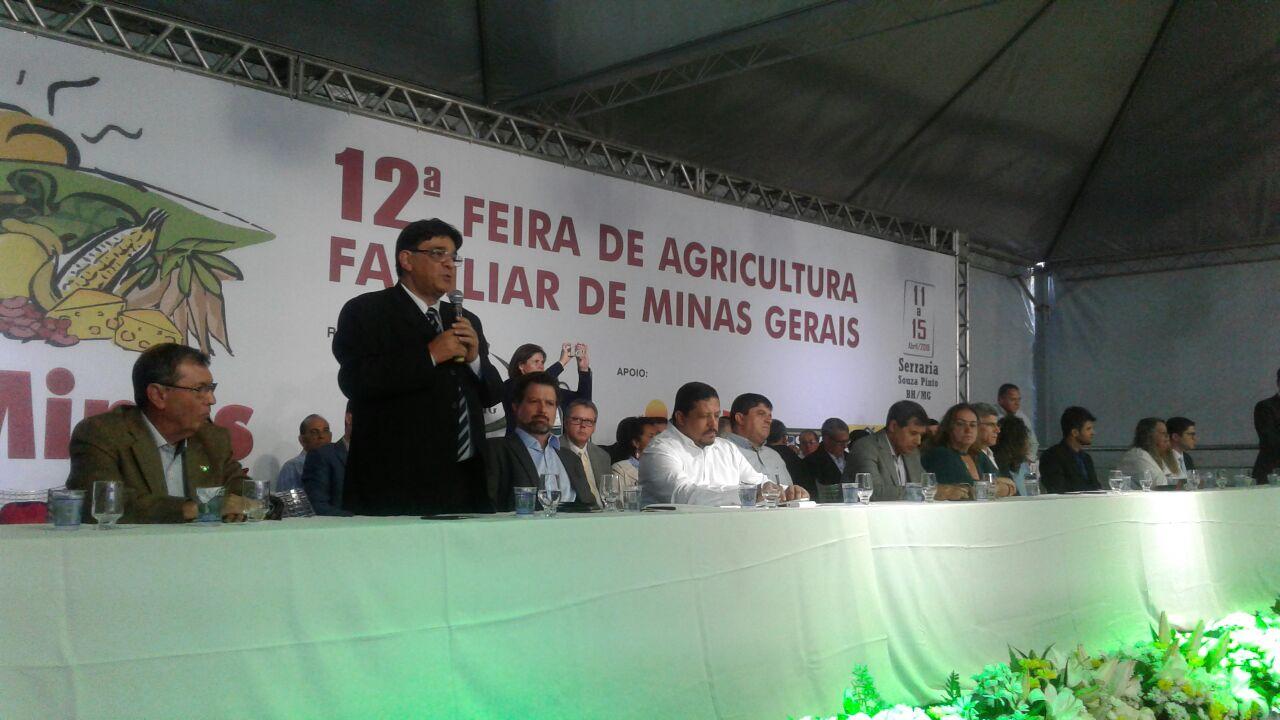 Sistema Operacional da Agricultura recebe homenagem na abertura da Agriminas